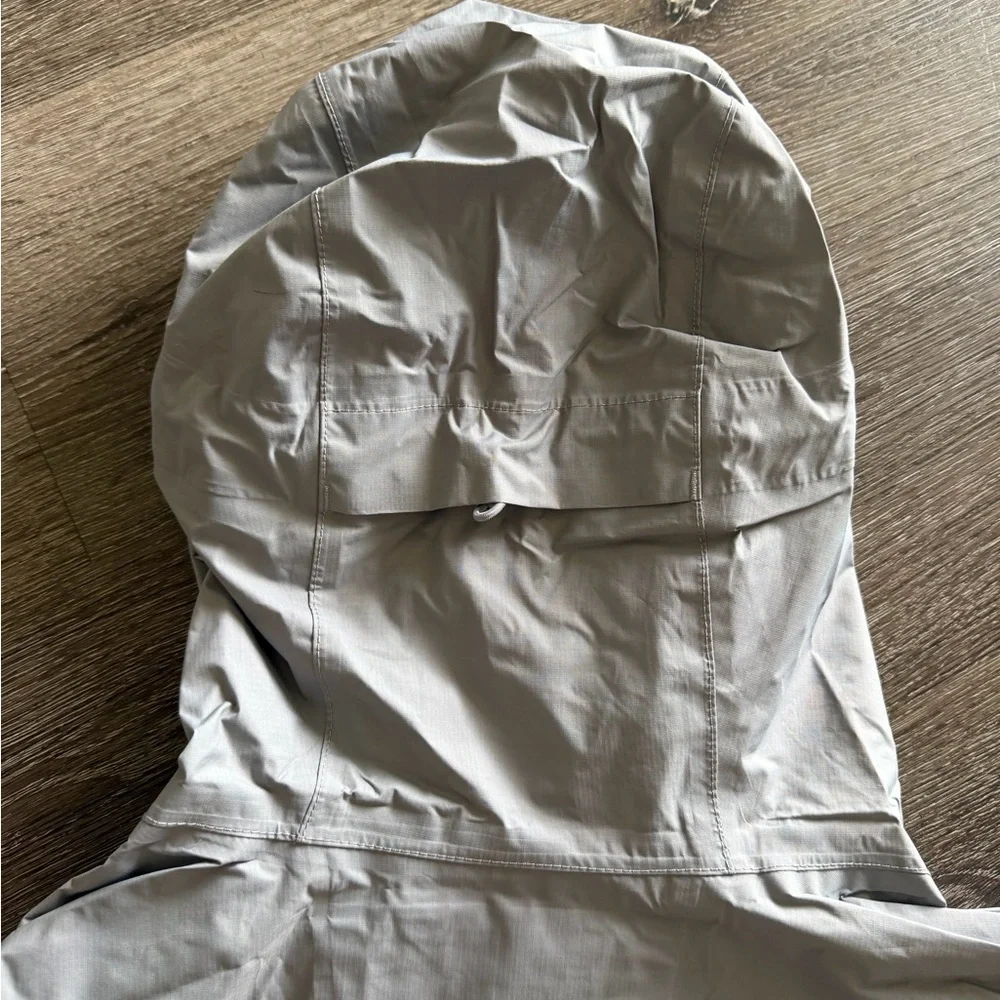 The North Face Light Gray Windbreaker Jacket